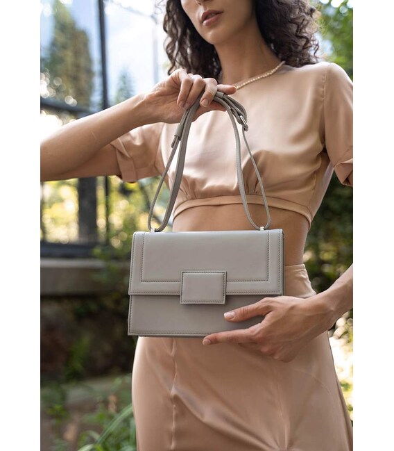 Женская кожаная сумка Kelly серая фото, картинка, изображение