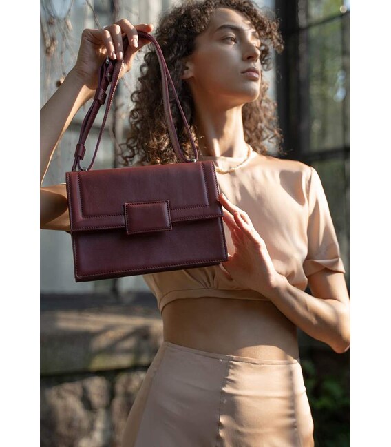 Женская кожаная сумка Kelly бордовая фото, картинка, изображение