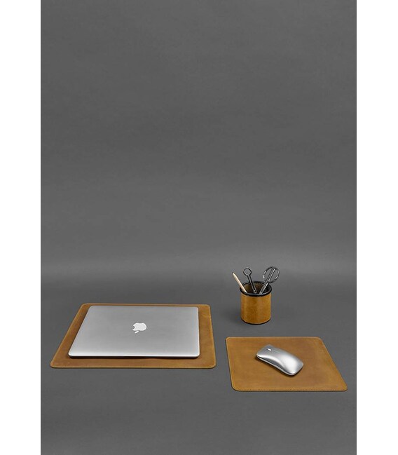 Набор для рабочего стола из натуральной кожи 1.0 желтый Crazy Horse фото, картинка, изображение