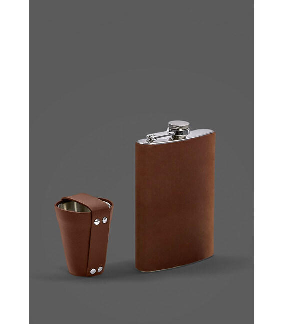 Набор с флягой и рюмками в кожаном чехле светло-коричневый Crazy Horse фото, картинка, изображение