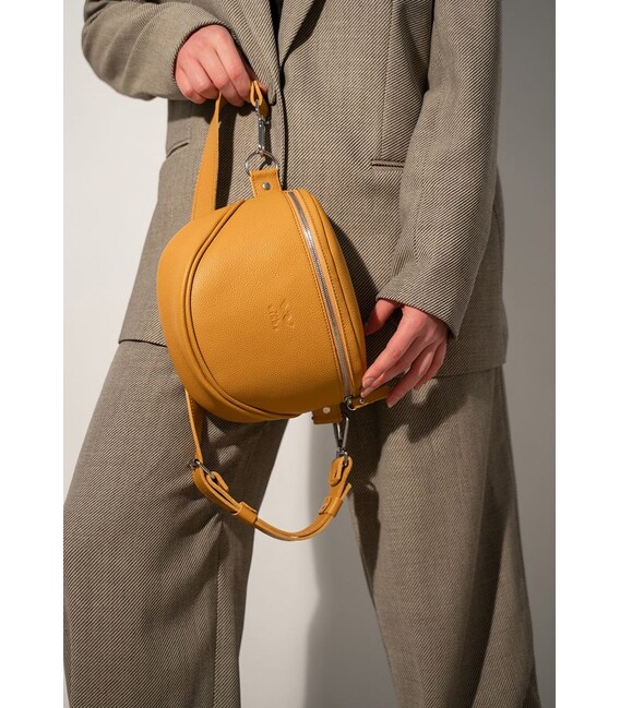 Кожаная сумка поясная-кроссбоди Vacation темно-желтый флотар фото, картинка, изображение