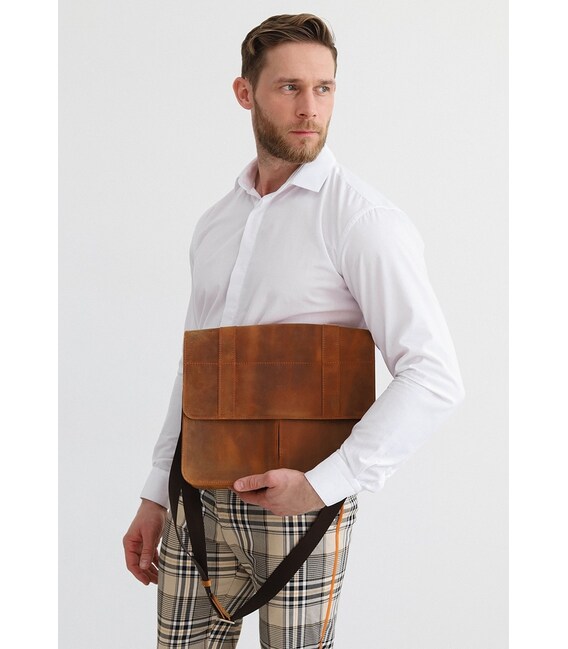 Кожаная сумка-портфель Classic светло-коричневый Crazy Horse с эффектом Pull Up фото, картинка, изображение