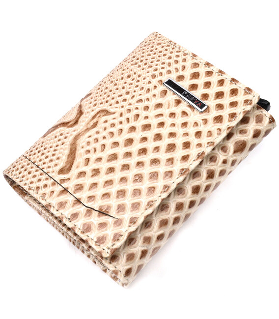 Визитница из натуральной фактурной кожи под змею KARYA 20985 Бежевый фото, картинка, изображение