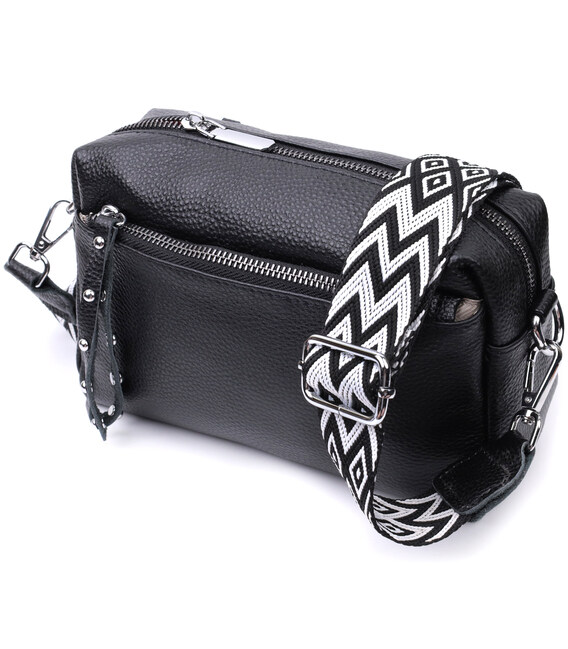 Практичная женская кожаная сумка из стильным бегунком Vintage 22654 Черная фото, картинка, изображение