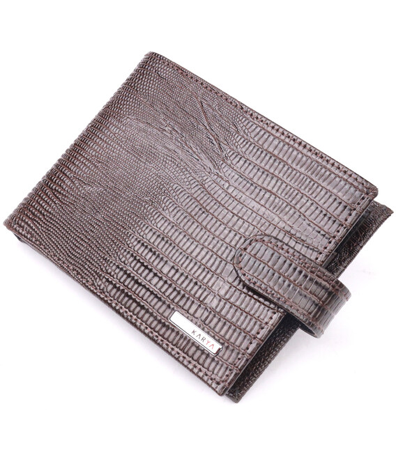 Лакированное мужское портмоне с хлястиком из натуральной фактурной кожи KARYA 21082 Коричневый фото, картинка, изображение