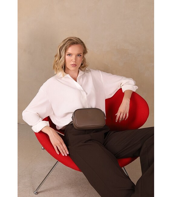 Жіноча шкіряна сумка/кроссбоді Holly темно-бежева картинка, зображення, фото